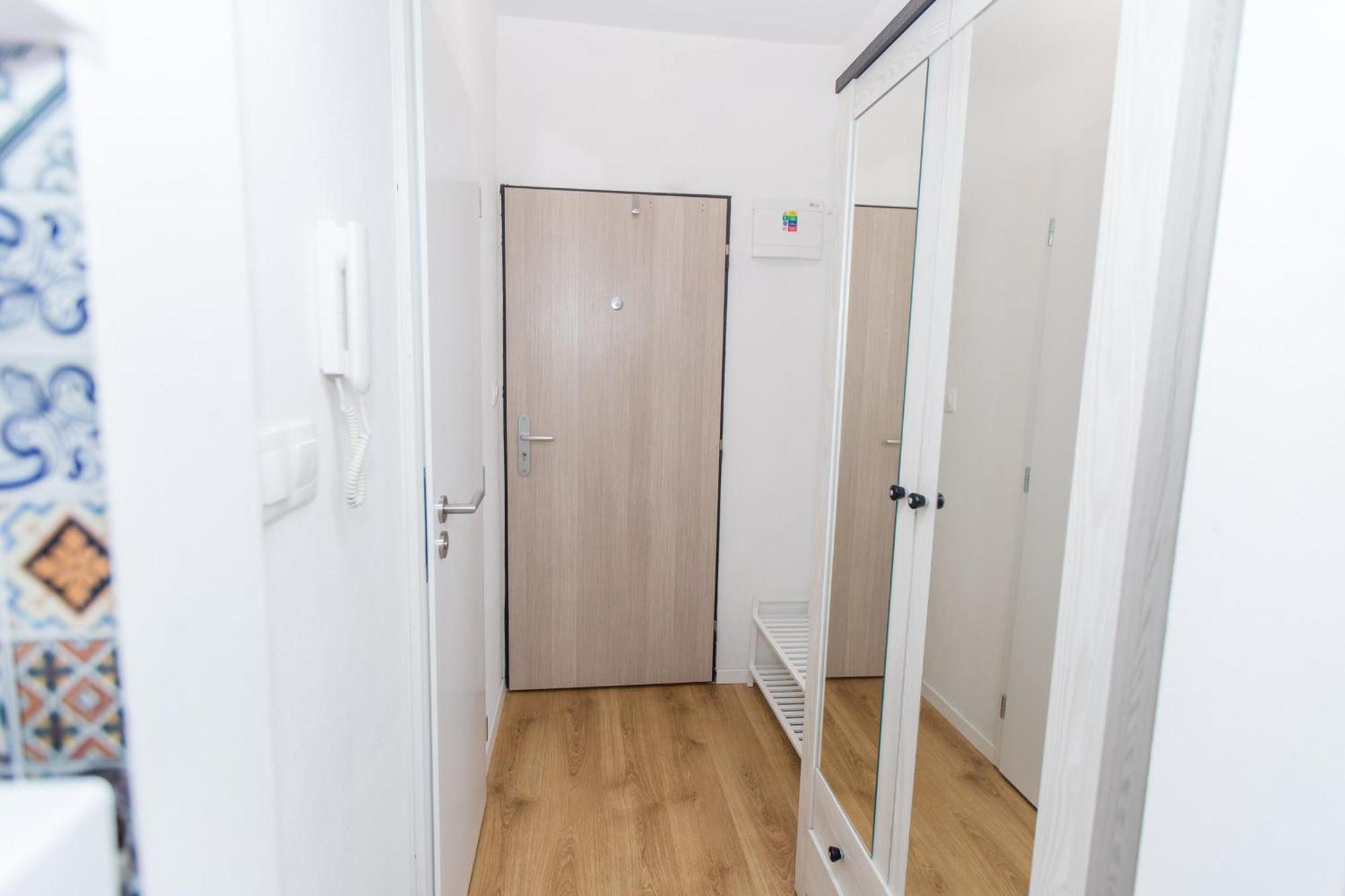 Apartment Near The Ondrej Nepela Winter Stadium Bratislava Eksteriør bilde